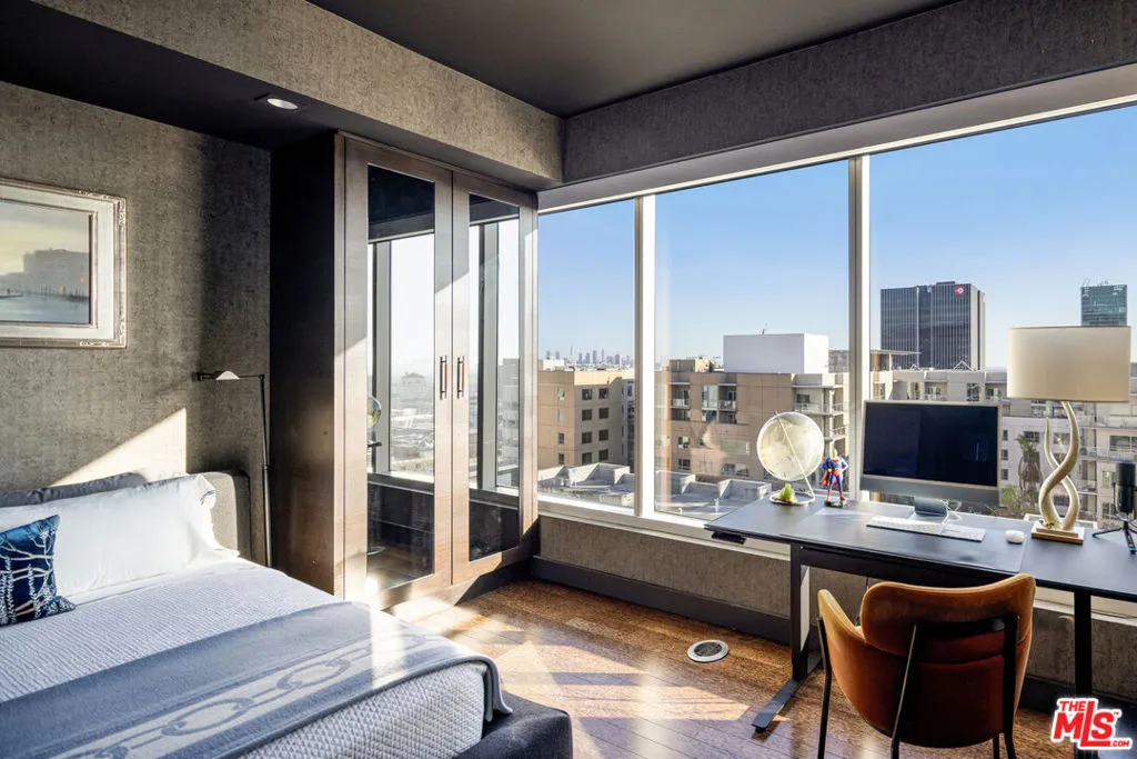 6250 Hollywood Boulevard 14h, Los Angeles, California 90028 home-pic-17